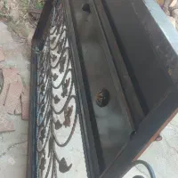 درب آهنی حیاط