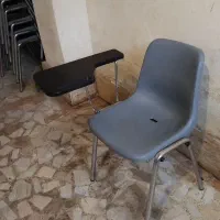 صندلی دانش آموزی و معمولی