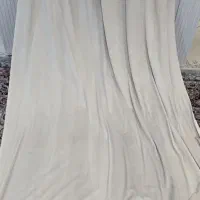 یک قطعه مخمل والان پرده