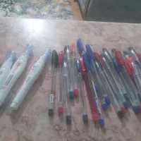خودکار وغلط گیر..آبی وقرمز ومشکی