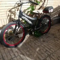 دوچرخه و موتورشارژی