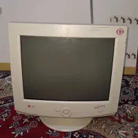 مانیتور کامپیوتر قدیمی
