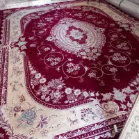 فرش قرمز