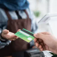 فروشنده خانم