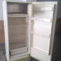 یخچال کارکرده کاملا سالم