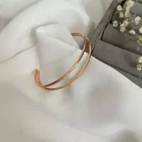دستبند های مردانه و زنانه