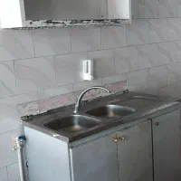 کابینت و آب چکان