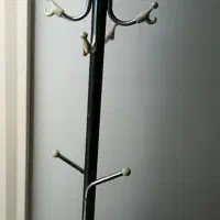 چوب لباسی ایستاده