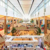 به یک فروشنده خانم نیازمندیم