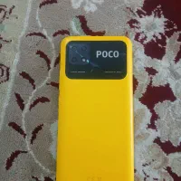 پوکو c40