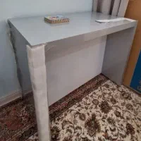 میز نهار خوری یا جزیره