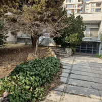 نیاوران 1200 متر 30×40 ،  ۳ نبش، وسط پارک