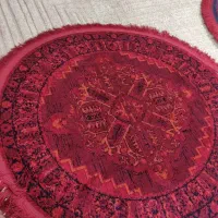 فرش گرد قرمز