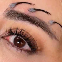 استخدام عکاس مسلط به ادمینی اینستاگرام و یوتیوپ