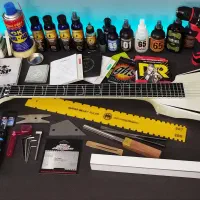 Guitar Luthier
