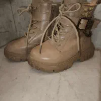 کفش بچگانه