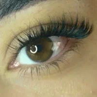 کاشت و اکستنشن مژه