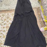 یک عدد چادر ملی موجود است