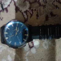 ساعت و گوشی