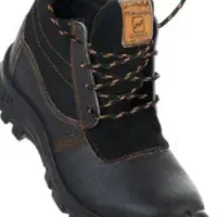 کفش کارفروش پولش لازم دارم