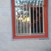 یک عدد پنجره سالم
