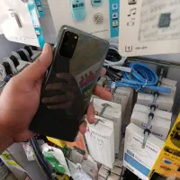 گوشی s20 plus در حد نو مشابه صفر