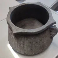 دیگ سنگی قدیمی