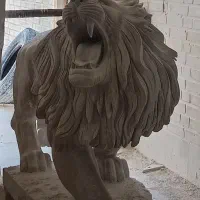 مجسمه شیرسنگی