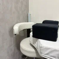 تخت و صندلی