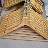 چوبکار چوب لباسی طرح چوب اصلی درحد