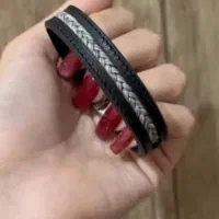 دستبند چرم با زلف یار (عزیزانتون)هدیه‌ای خاص
