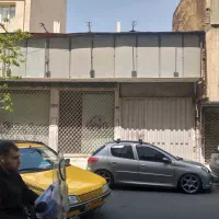 ۴۰متر تجاری ۲۰۰متر حیاط سرپوشیده در اختیار