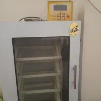 دستگاه جوجه کشی