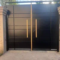 نقاشی درب و پنجره و خورده کاری سهیلیه