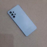 یک عدد گوشی