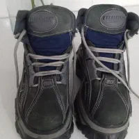 کتونی مارک اصل سایز 37