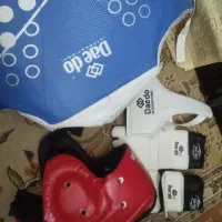 فروش دودستلباس تکواندو دخترانه باتمام وسایل