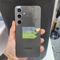 سامسونگ 24FE لازروق