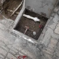 تشخیص ترکیدگی بادستگاه رفع‌نم بنائ کف سرویسها