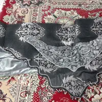 کنار پرده