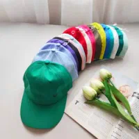 کلاه شمعی و رافیا پشت پاییونی