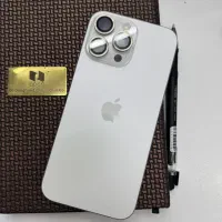 آیفون ۱۶ پرومکس سفید