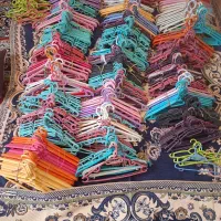 آویز لباس