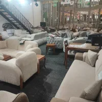 دعوت به همکاری از همکار فروشنده خانم