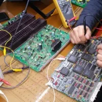 تعمیراانواع بردهاوقطعات الکترونیک در منزل شما