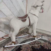 اسب گهواره ای