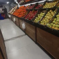 قفسه میوه فروشی