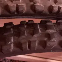 ۲ عدد لاستیک دوچرخه ۲۶.زین .دسته دنده جلو