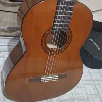 گیتار یاماها c40