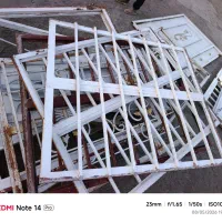 قاپی‌پنجره دست قالب ضایعاتی تخریبات‌خانه